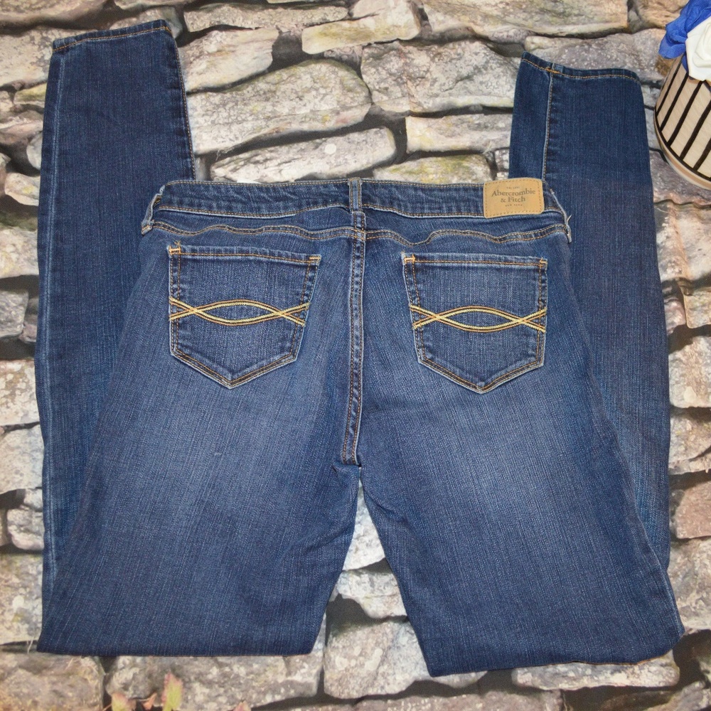 Abercrombie & Fitch Blue Skinny Jeans Size 4R